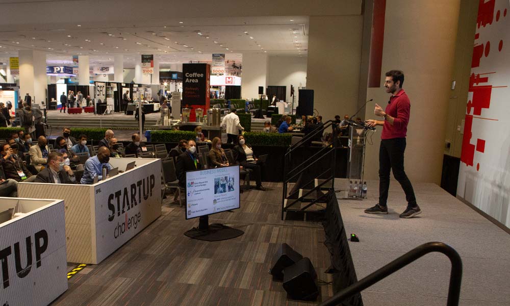 Audience listens to speakers of Quantum West Business Summit